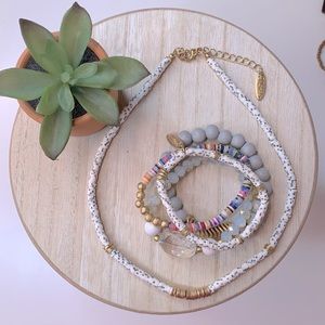 Plunder Karla necklace & bracelet set.